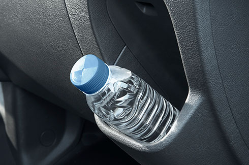 Galería - Interior - Ford Transit Chasis, Portabotellas de 2 litros. 